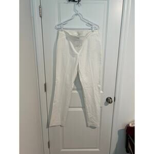 Chico’s Famously Slimming White Pants – Size 1.5 (US 6)